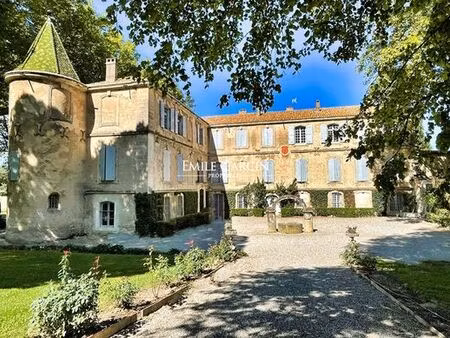prestigieux château de 1200 m2 en location - vernègues  france