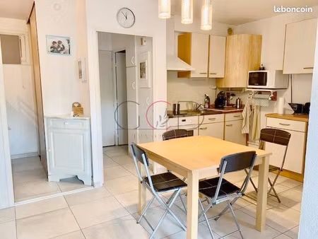 jolie t2 en rdj dans un quartier residentiel proche des plag