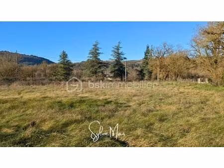 terrain de 2 012 m² à saint-front-sur-lemance