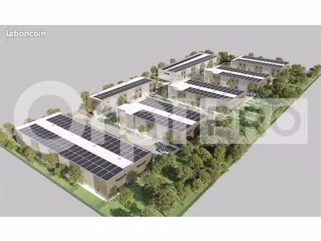 local d'activité 157 m²