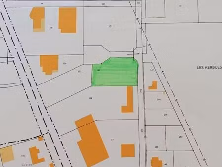 terrain 3 000 m² polisot