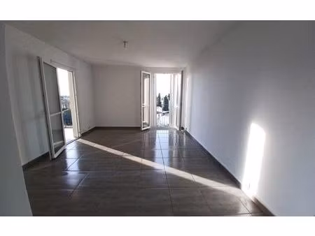 appartement lunel 82.45 m² t-5 à vendre  135 000 €