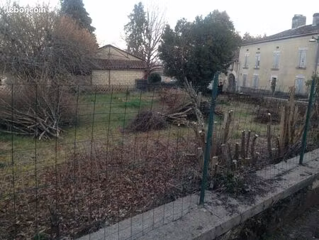 charras terrain clos 480 m2