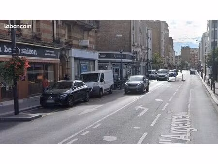 boutique 115 m² bois colombes