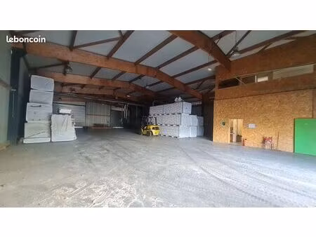 local commercial 400 m² lamothe montravel