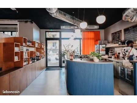 boutique 120 m² vanves