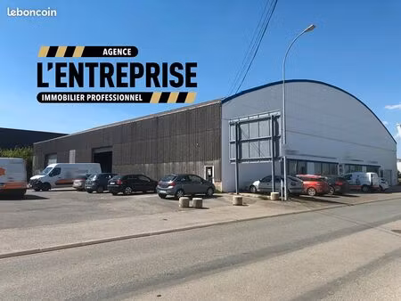 entrepôt 1600 m² saint martin des champs