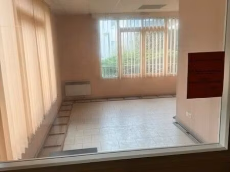 local 70 m² nogent sur oise