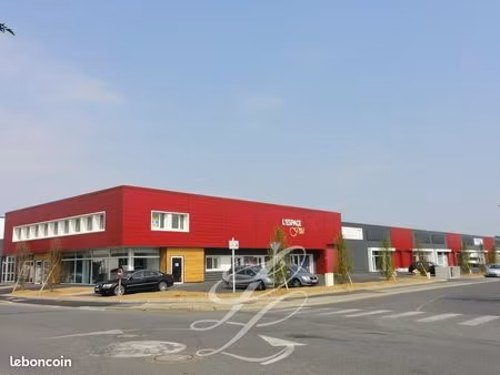 mixte activites-bureaux 302 m² chambray-les-tours