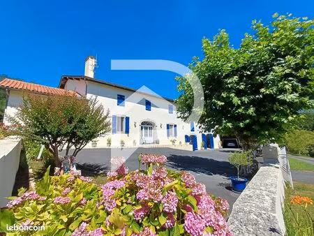 ferme 8 pièces 210 m²