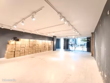 local commercial 347 m²