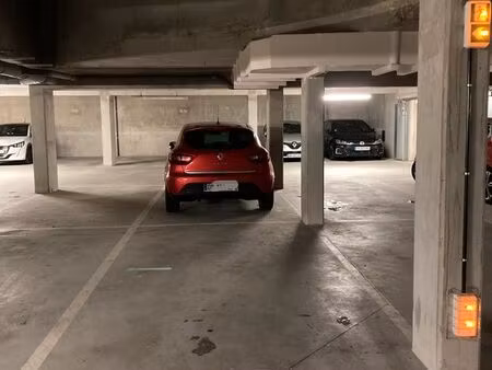 place de parking en sous-sol rue de la sablière