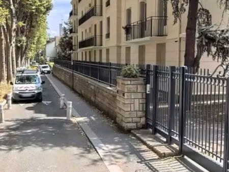 parking location - avenue de paris