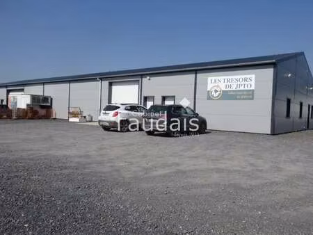 location bureaux et commerces à coutances (50200) : à louer / coutances