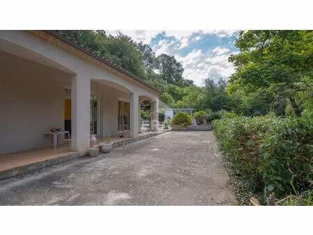 maison sainte marthe 6 pièce(s) 200 m2