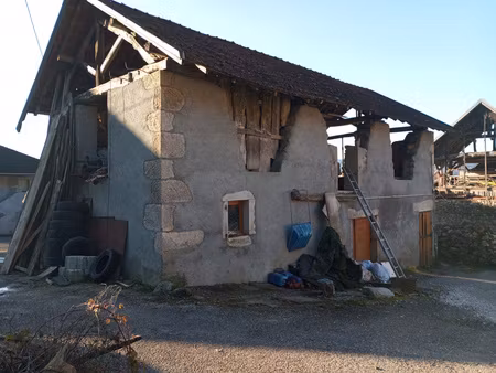 sur 870 m² de terrain grange de 120 m²