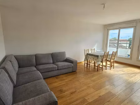 location appartement 4 pièces 81 m² à argenteuil (95100)