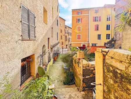 vente appartement 2 pièces 60 m² à cotignac (83570)  125 000 €