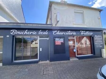 vente immeuble à bégard (22140) : à vendre / 376m² bégard