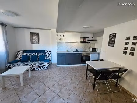 immeuble 120 m² cazeres