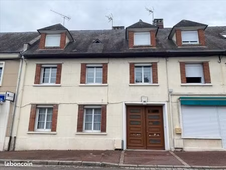 immeuble de rapport 190 m² beaumont-le-roger