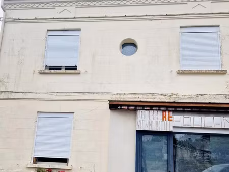 vente immeuble 118 m² talais (33590)