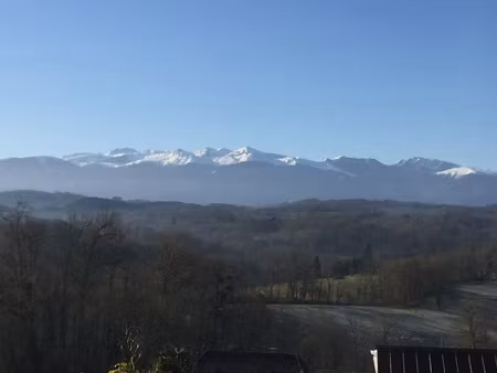 parcelle de terrain à bâtir  sur la commune de lasseube.