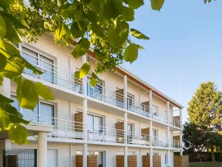 studio meublé 28m² proche sainte luce sur loire avec terrasse