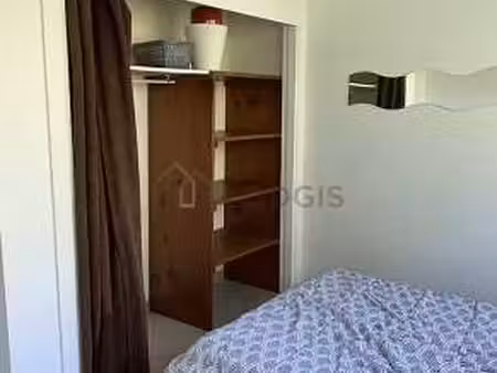 studio meublé avec ascenseur et place   de parking en option