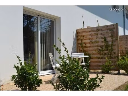 appartement t1 meublé 28m² treillières avec terrasse