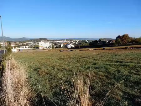 yssingeaux 43200 parcelle de terrain constructible viabilisé avec vue dégagée à 5 minutes 