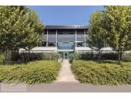 bureaux à louer dans un bâtiment moderne