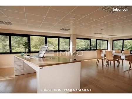 bureau 14 m²