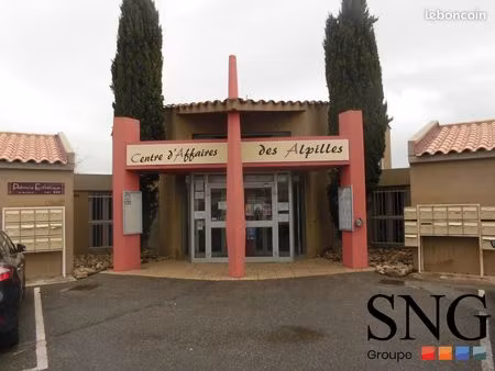 bureaux 21 m² eyguières