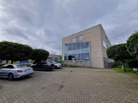 bureaux de 250m²