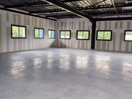 location bureau 320 m² à grand-champ (56390)