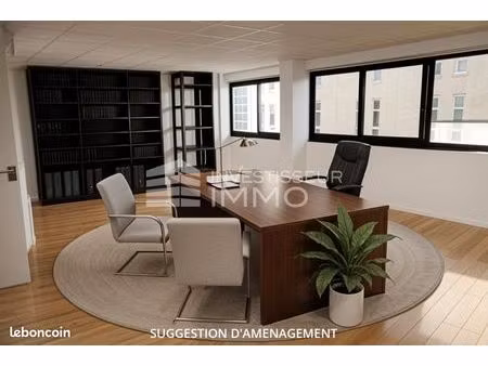 bureau 25 m²