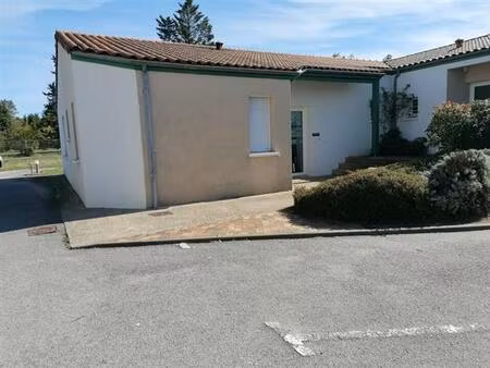 location bureau saint-julien-l'ars 80 m²