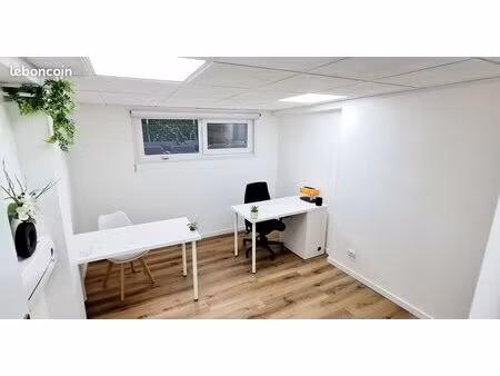 bureau professionnel pouvant recevoir des clients