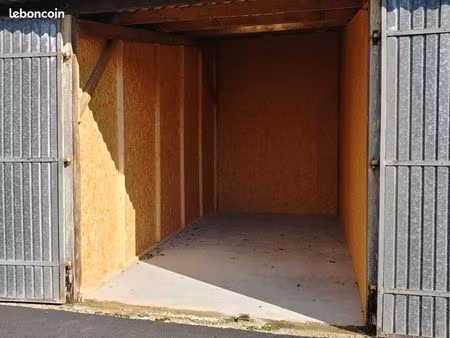 garage bétonné allée bitumée