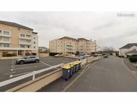 place de parking aérienne - rue grand carré