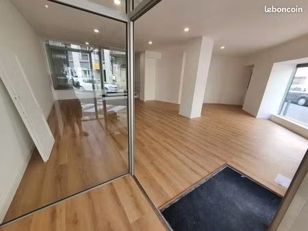 local commercial 70m² en plein de centre grande visibilité