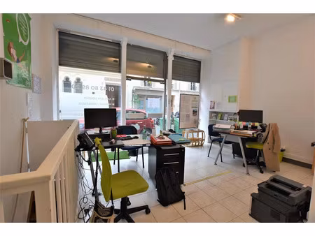 location locaux professionnels 49 m² à paris 17ème (75017)  1 740 €