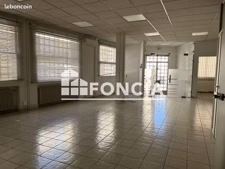 local commercial 260 m²