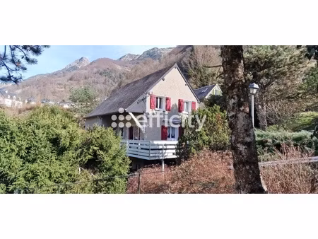 maison 7 pièces - 120 m²