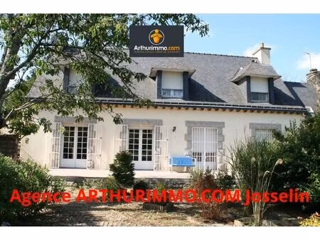 exclusivité : josselin centre maison 5 chambres avec terr. 840 m²