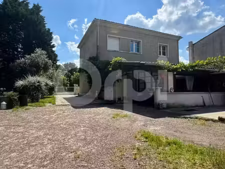 maison principale de 181m² avec logement annexe