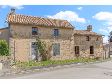 maison à vendre à oroux (79390) - deux-sèvres