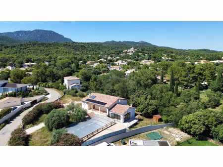 vente maison 5 pièces 169 m² saint-jean-de-cuculles (34270)