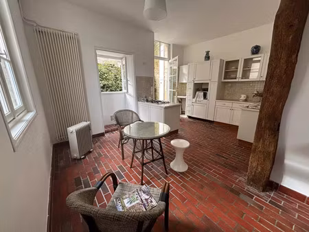 vente maison saintes 17100 - - surface privée